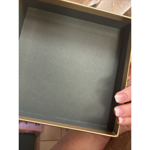 Lady Jane Holiday Gift Box - Picture 3 of 4